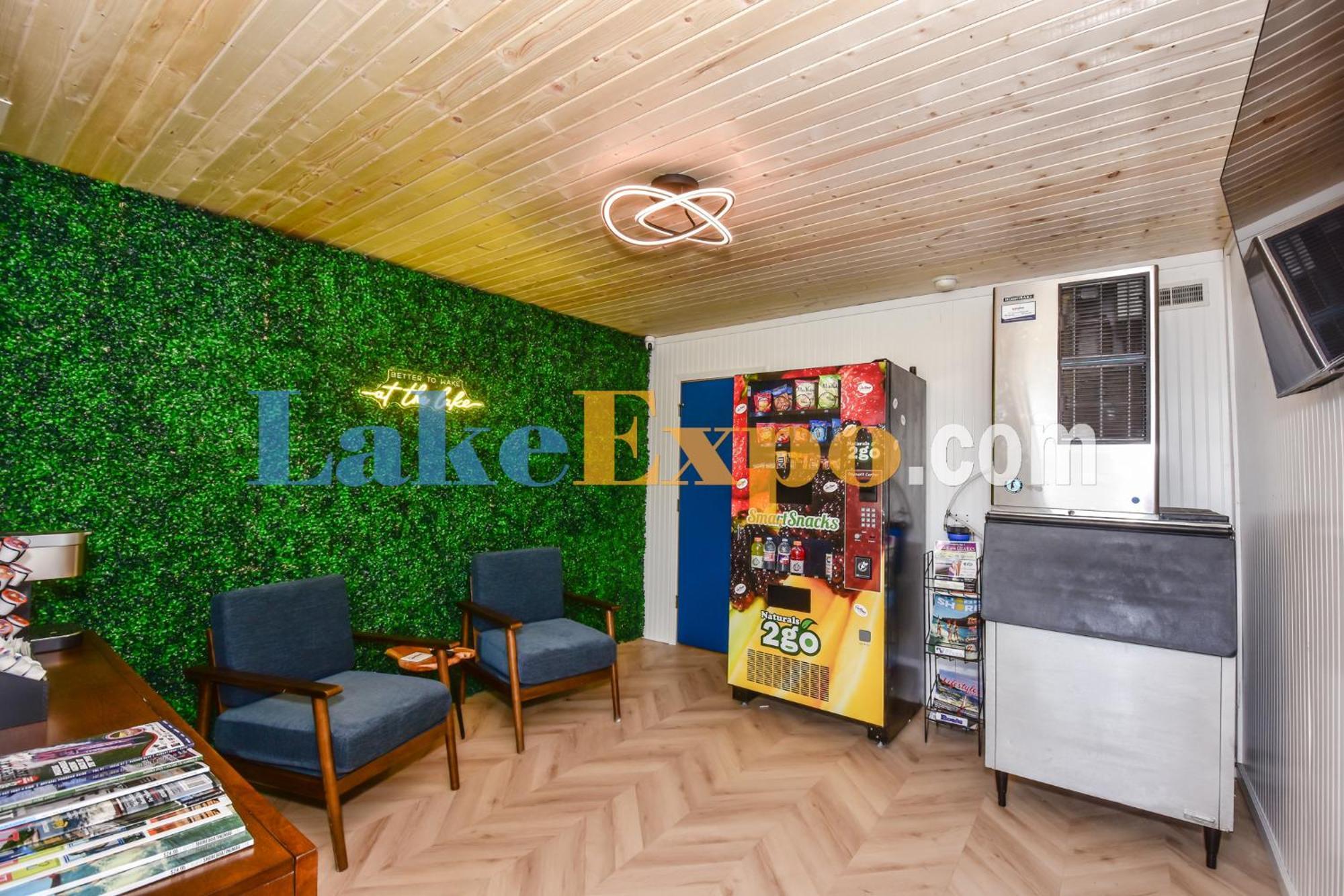 The Lake House Inn Laurie Экстерьер фото