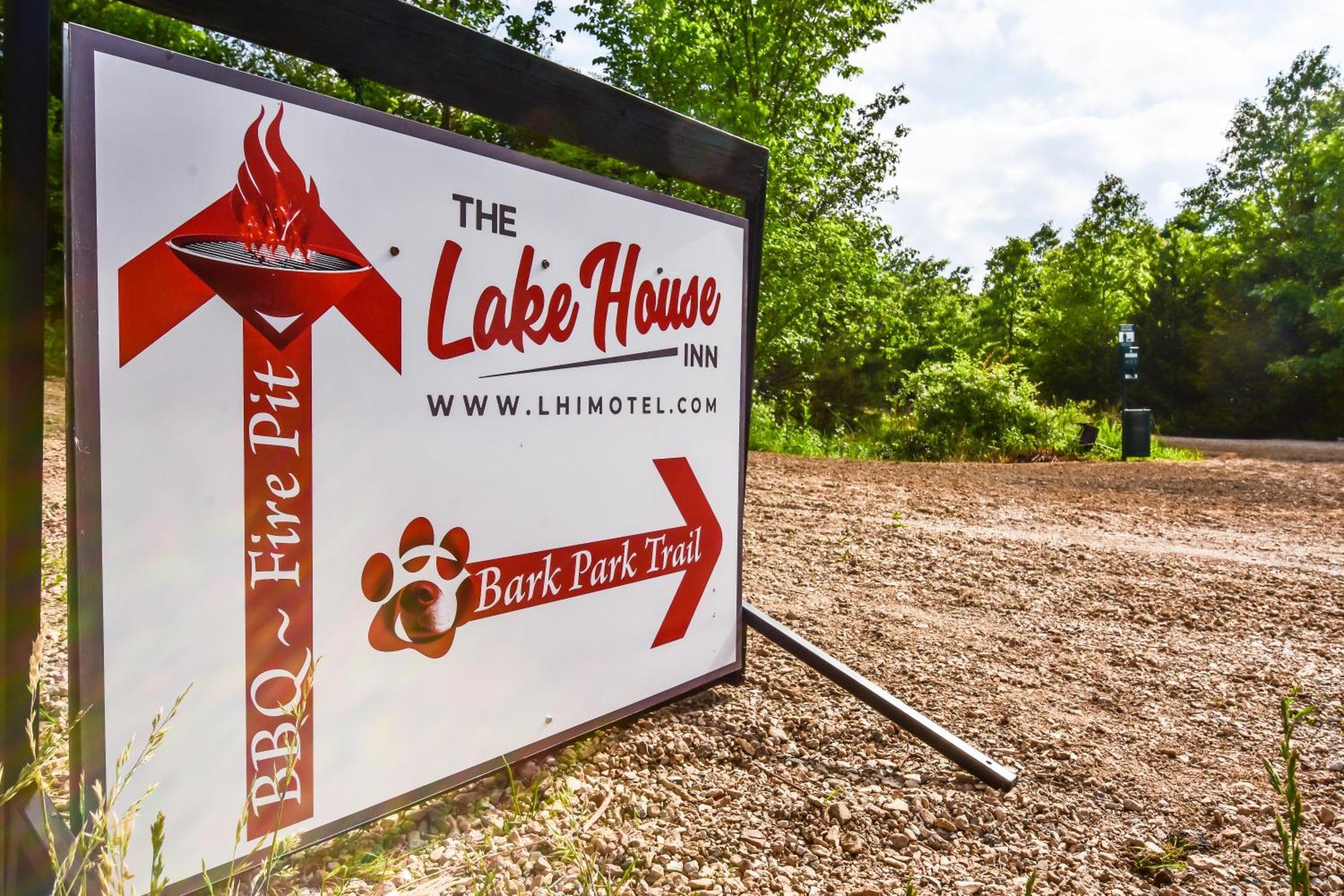 The Lake House Inn Laurie Экстерьер фото